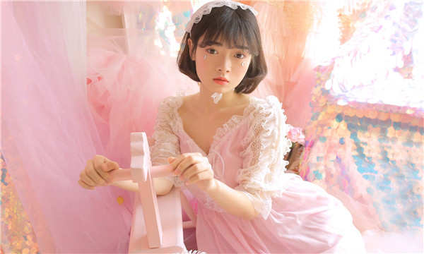 藁城供卵试管代怀生子多少钱？这一直是很多不孕不育家庭关注的话题。在中国，不孕不育的发生率越来越高，根据《中国不孕不育现状调研报告》显示，育龄夫妇的不孕不育率从20年前的3%增长至现在的12.5%-18.2%，患者人数高达6000万以上。在这样的背景下，许多家庭通过供卵试管来实现自己的生育梦想。那么，供卵试管代怀生子的费用到底是多少呢？